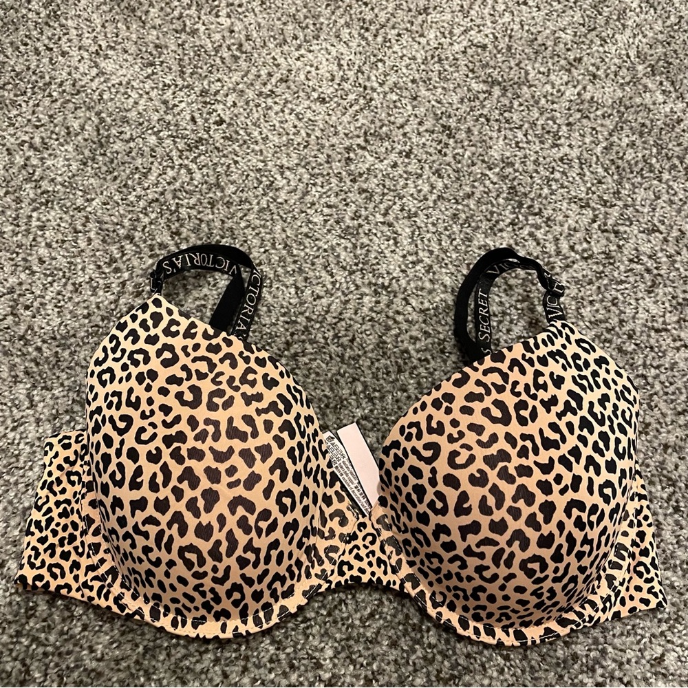 Victoria’s Secret push up bra